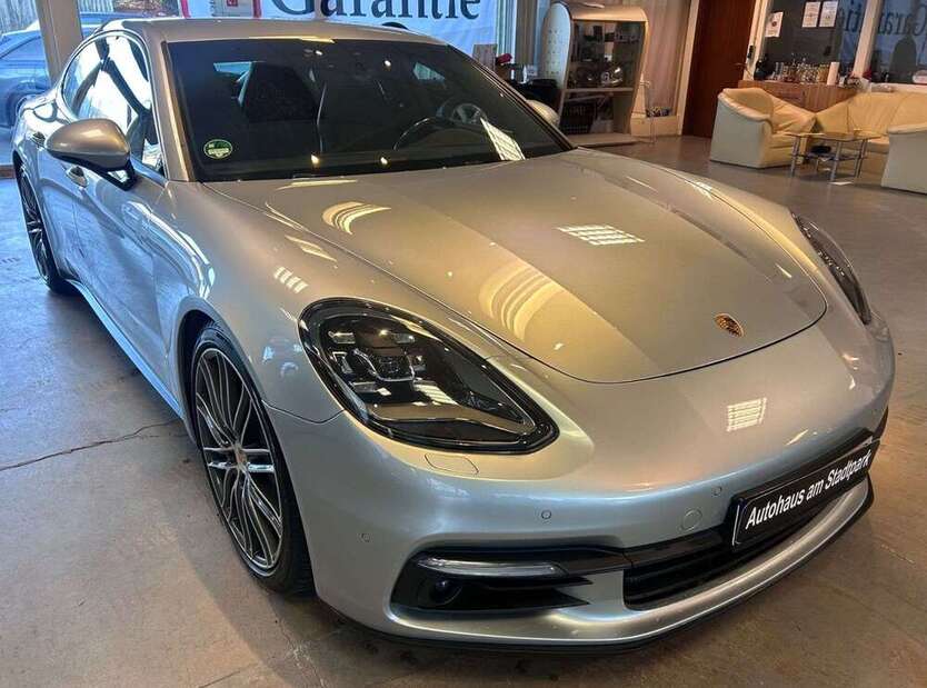 Porsche Panamera 93.000 km 47.700 € Bochum 44791