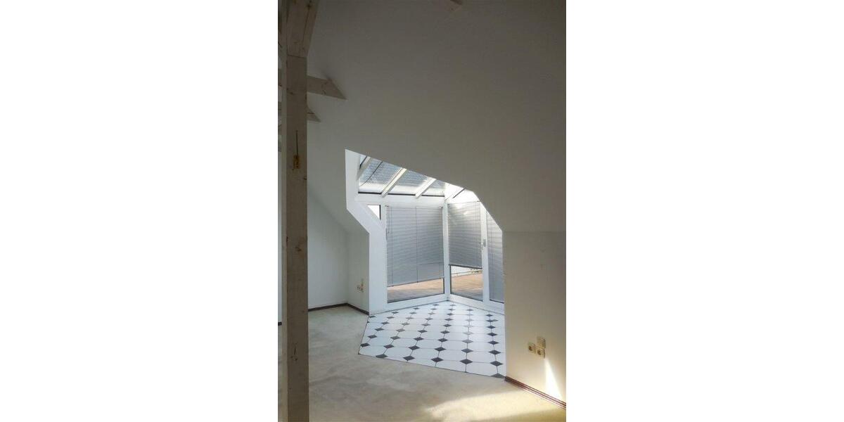 Gepflegtes 2-Zi-Häuschen mit Sonnenterrasse und Wintergarten in Lev-Rheindorf 2 zimmer