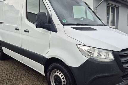 Mercedes-Benz Sprinter 139.600 km 23.990 € Düsseldorf 40591