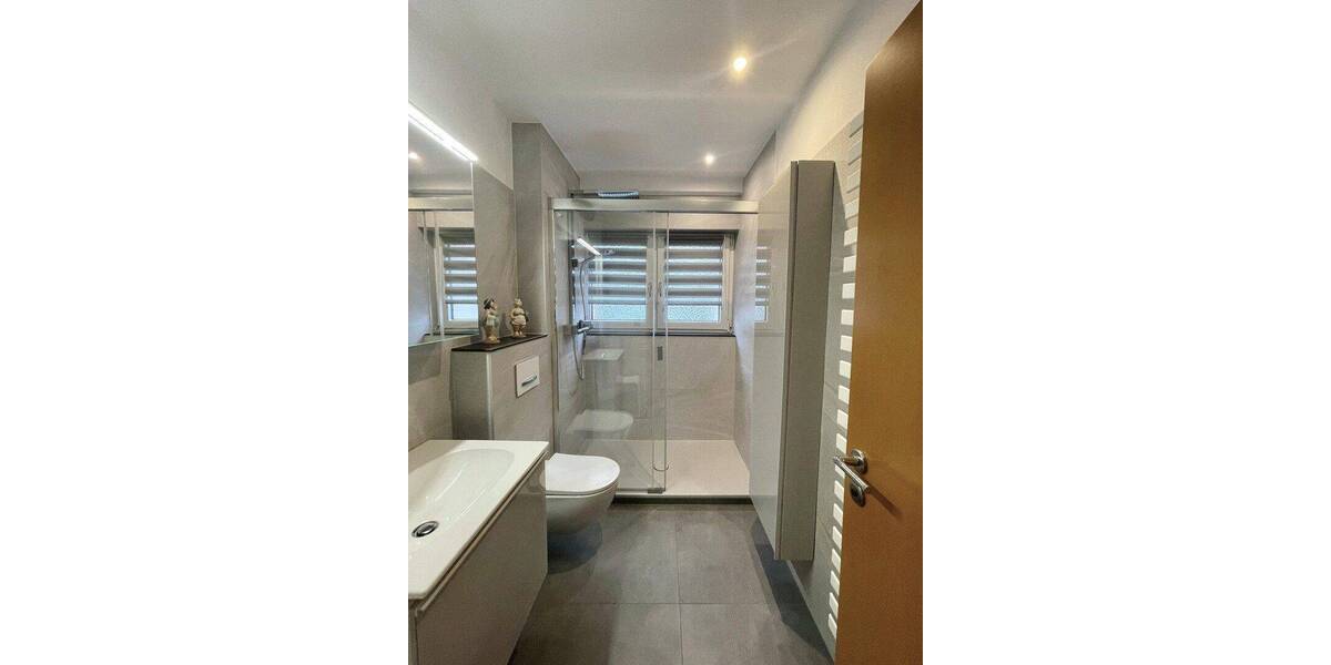 Etagenwohnung Remscheid West - 3 Zimmer, 70 m&sup2;, 750&euro; | Angebot:26919386
