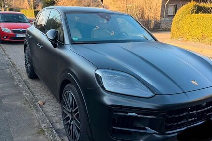Porsche Cayenne 59.000 km 101.300 &euro; Düsseldorf 40217
