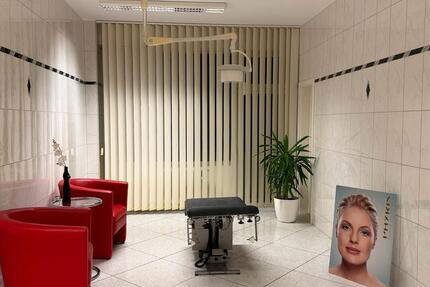 Behandlungsraum Kosmetiksalon Massagezimmer zimmer