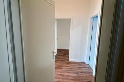 Frisch sanierte Wohnung in Barmen 4 zimmer