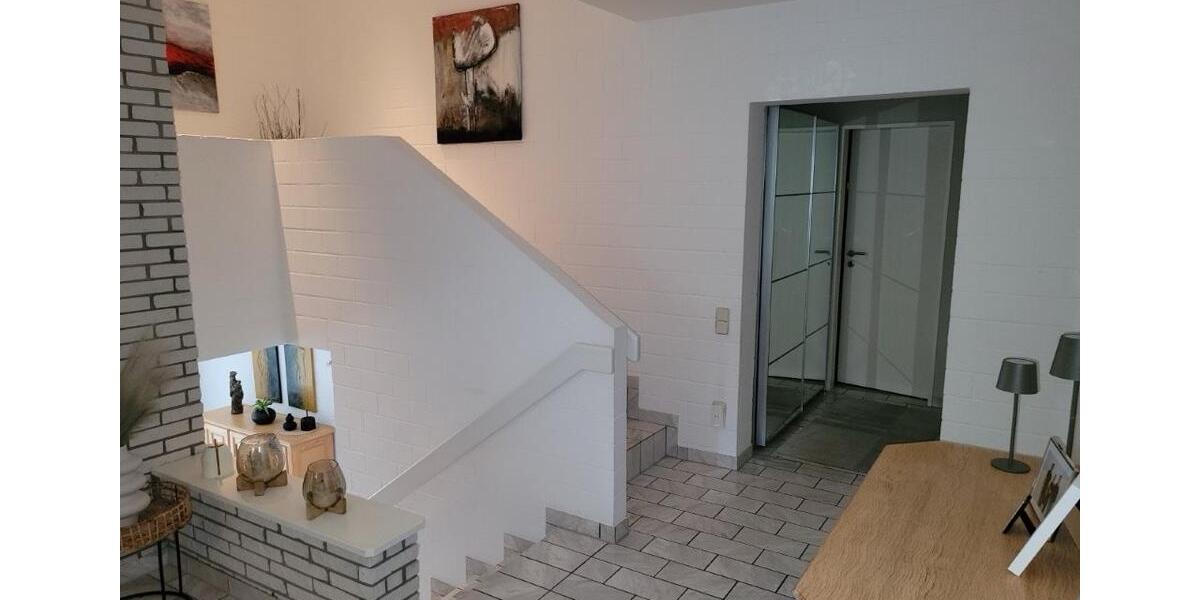 Wohnung wie ein Haus im Haus mit Garten und Pool zimmer