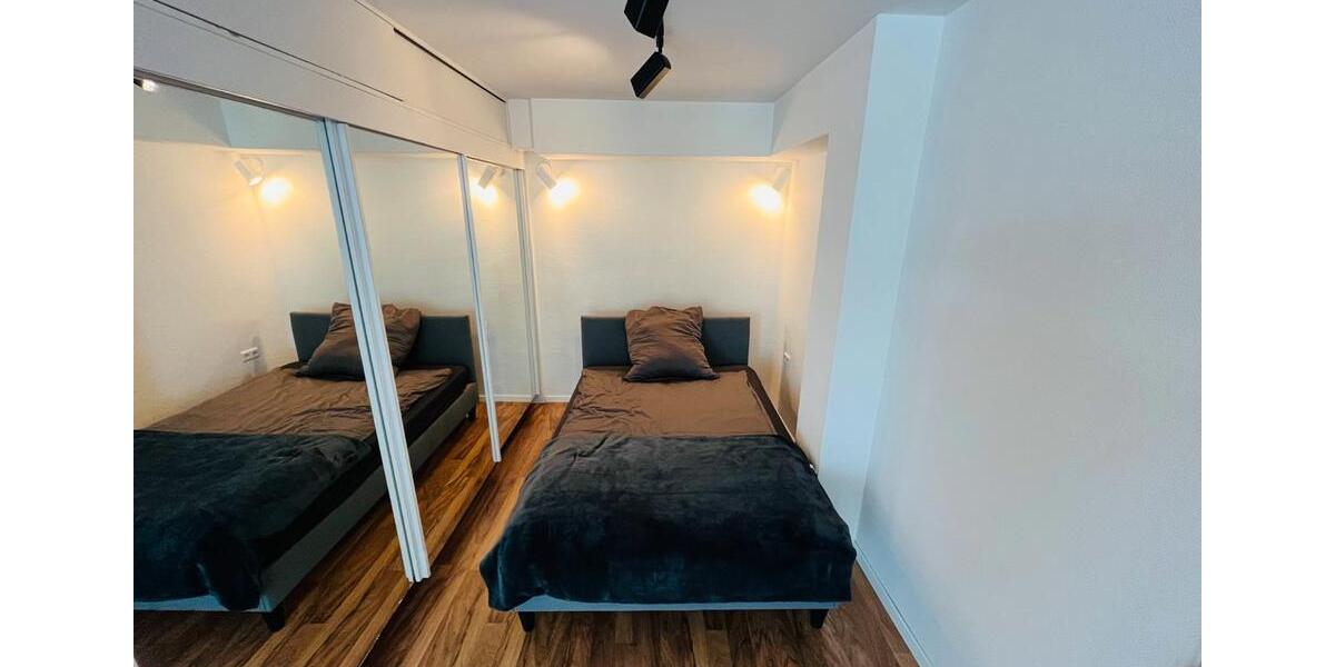 Terrassenwohnung Bergisch Gladbach Paffrath - 1 Zimmer, 65 m&sup2;, 1.300&euro; | Angebot:26578577