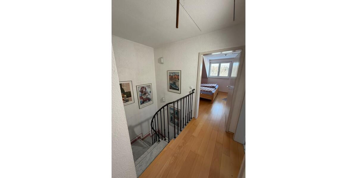 Gepflegte Doppelhaushälfte mit Garten, Fußbodenheizung & Garage 5 zimmer