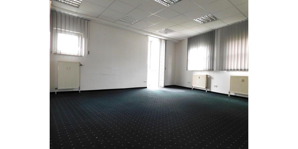 Vielseitig nutzbare Bürofläche am Nové-Mesto-Platz zimmer