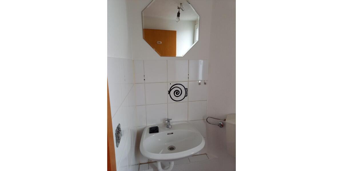 Dachgeschoßwohnung Radevormwald - 2.5 Zimmer, 70 m&sup2;, 455&euro; | Angebot:26415536