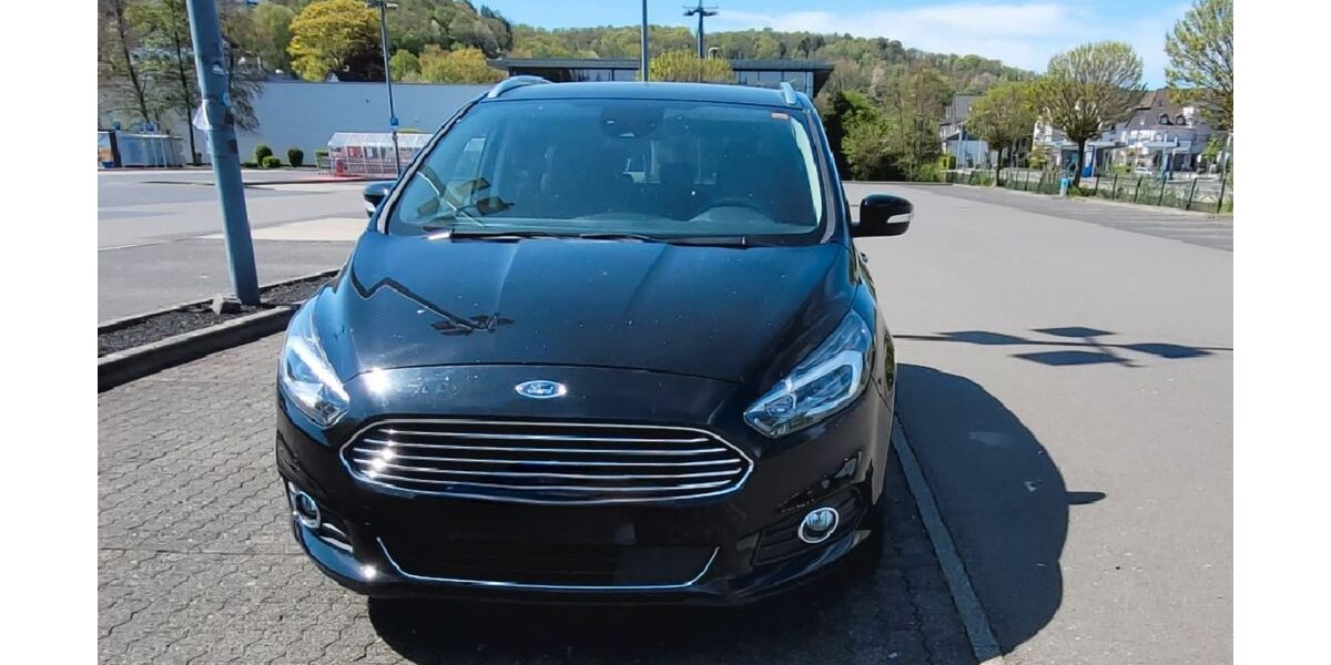 Ford S-Max 73.500 km 18.500 &euro; Engelskirchen 51766