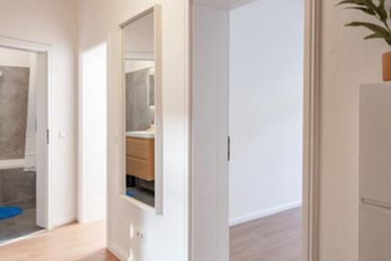 Sanierte Geräumige Erdgeschosswohnung Erstbezug 2 zimmer