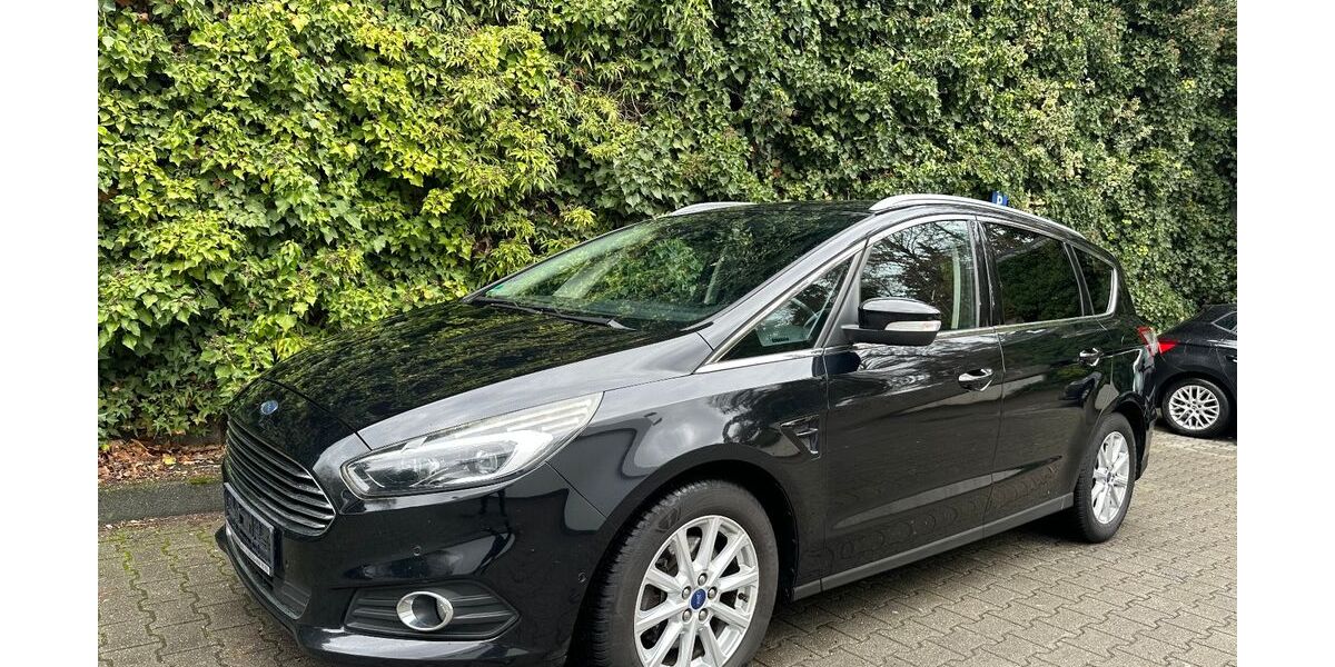Ford S-Max 191.000 km 8.490 &euro; Wuppertal 42281
