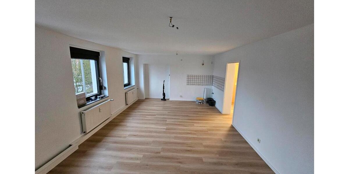Etagenwohnung Solingen Höhscheid - 2 Zimmer, 51 m&sup2;, 880&euro; | Angebot:26408260
