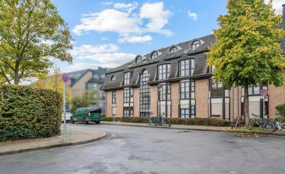 Dachgeschoßwohnung Düsseldorf Stadtbezirk 3 - 3 Zimmer, 110 m&sup2;, 1.800&euro; | Angebot:25647841