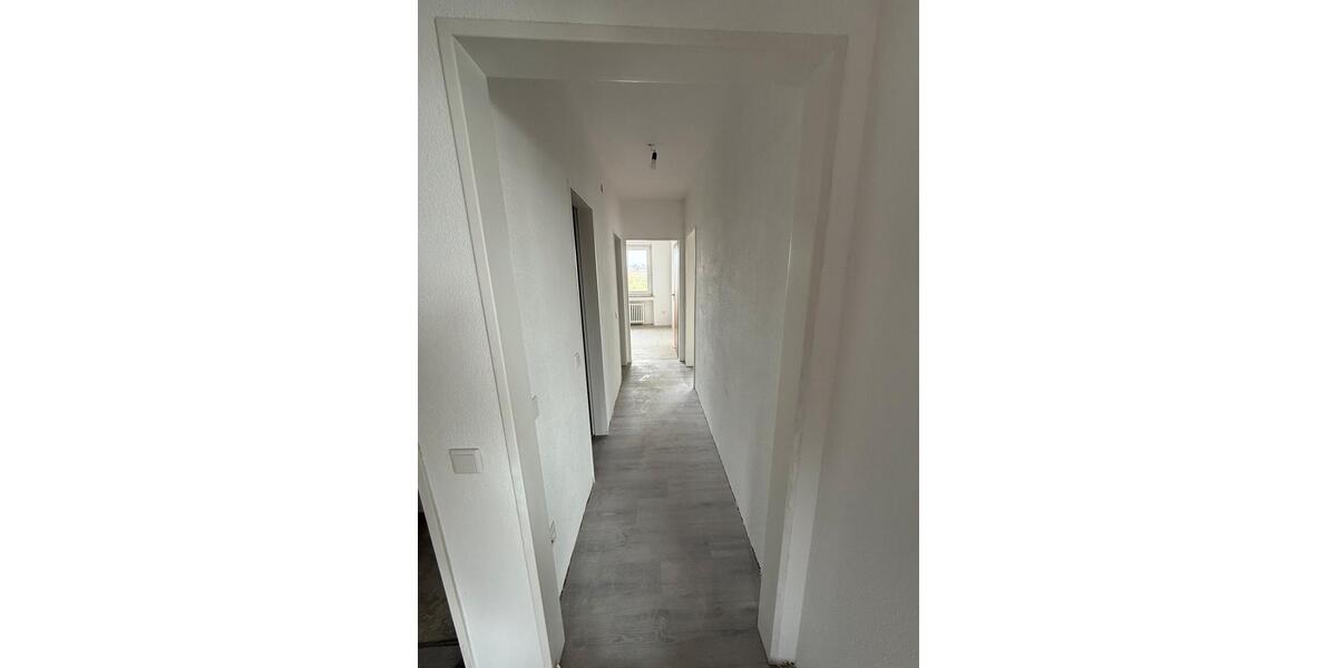 Etagenwohnung Solingen - 3 Zimmer, 76 m&sup2;, 750&euro; | Angebot:26235799