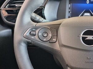 Opel Corsa Edition Komfortp. Techp. 9.521 km 20.280 € HAAN 42781