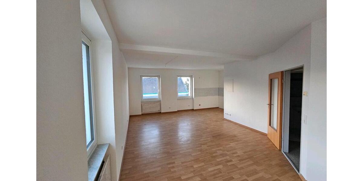 53 m2 Wohnung im 2. OG auf der Barmerstraße 28 in Remscheid 2 zimmer