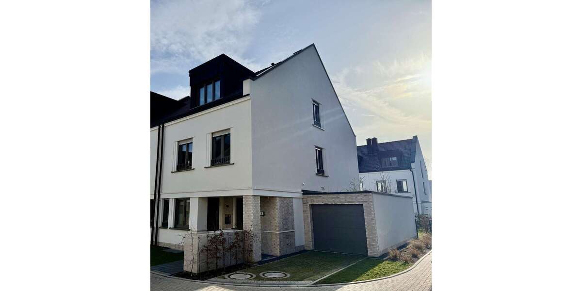 Einfamilienhaus Düsseldorf Stadtbezirk 2 - 8 Zimmer, 174 m&sup2;, 1.890.000&euro; | Angebot:25511158