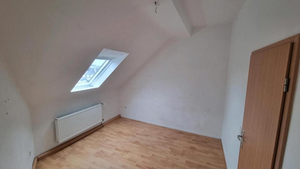 Charmante 4-Zimmer Dachgeschosswohnung zimmer