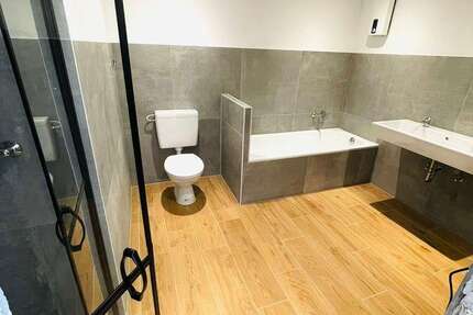 Wohnung zum Mieten in Wuppertal 650 € 72 m² 2 zimmer