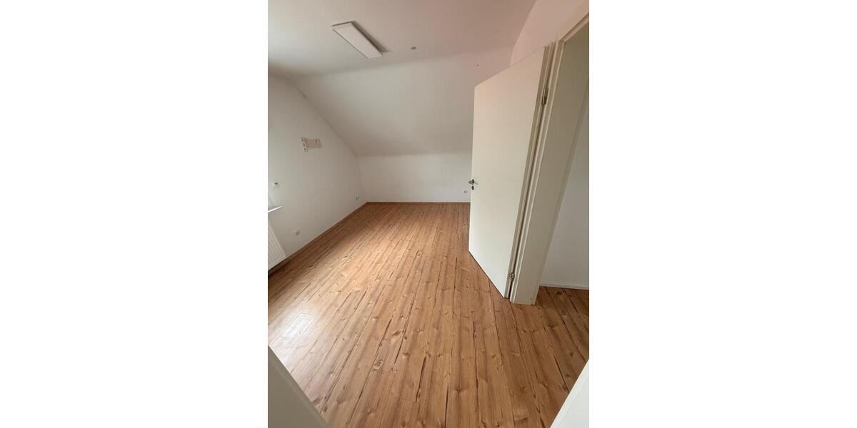 Einfamilienhaus Leverkusen - 5 Zimmer, 126 m&sup2;, 600.000&euro; | Angebot:27453037