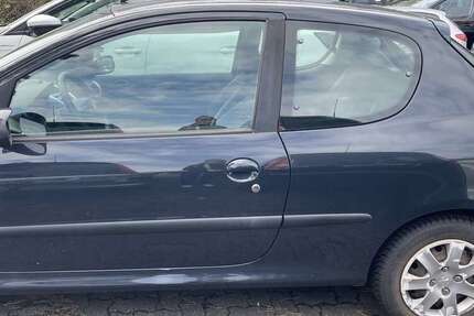 Peugeot 206 150.000 km 600 &euro; Monheim 40789