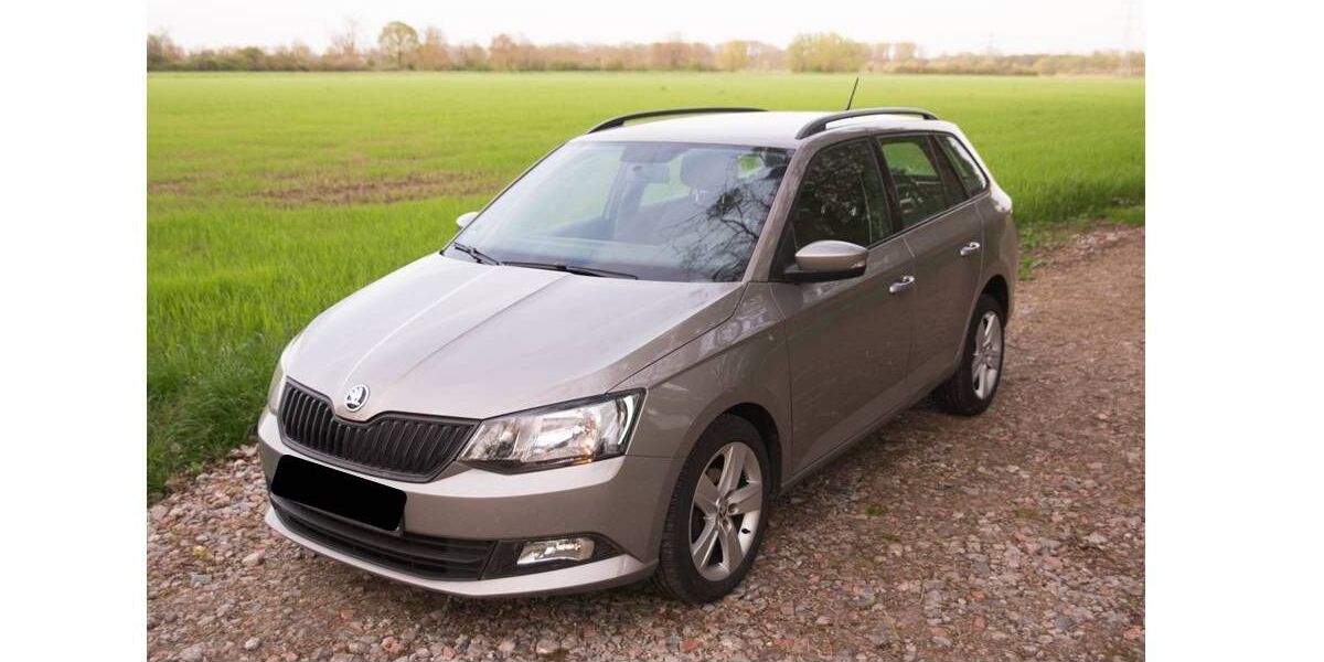 Skoda Fabia 75.700 km 9.700 &euro; Düsseldorf 40593