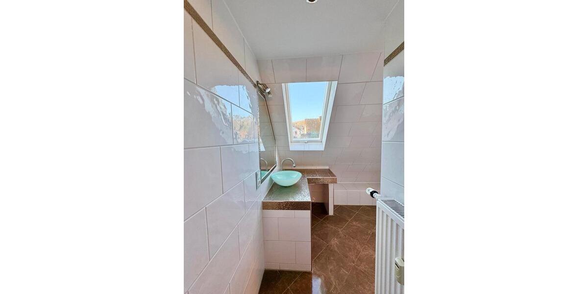 Schöne renovierte Single Wohnung in ruhiger Umgebung! 1.5 zimmer