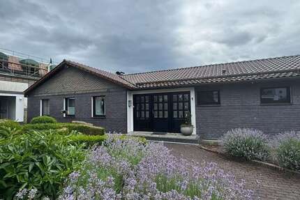 Haus Ennepetal - 6 Zimmer, 200 m&sup2;, 1.700&euro; | Angebot:27440585