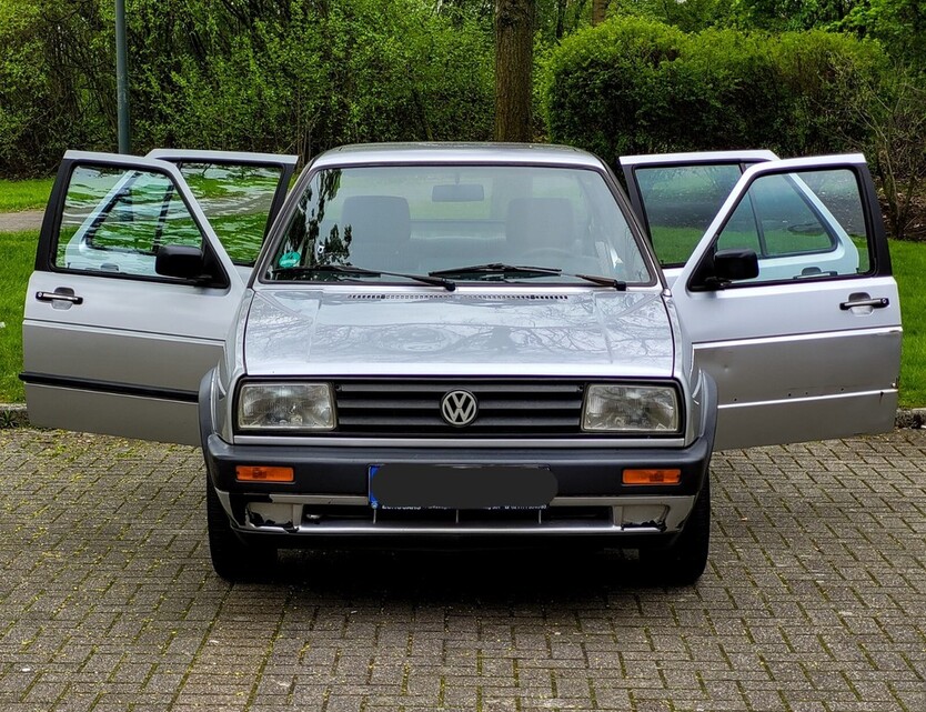 VW Jetta 184.000 km 4.000 € Düsseldorf 40213