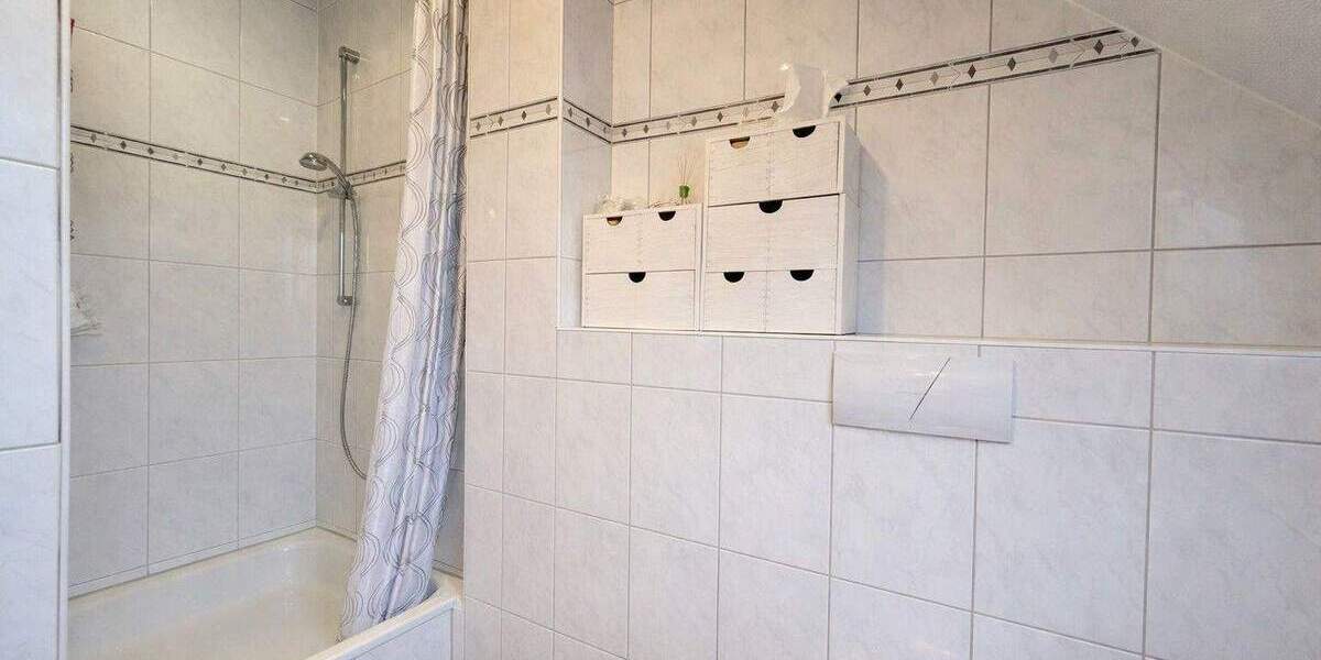 Etagenwohnung Hilden Kalstert - 3 Zimmer, 94 m&sup2;, 369.000&euro; | Angebot:25820512