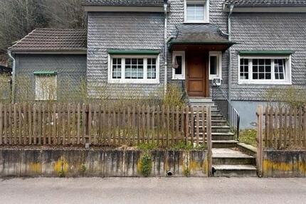 Haus Solingen - 5 Zimmer, 140 m&sup2;, 279.000&euro; | Angebot:26820699
