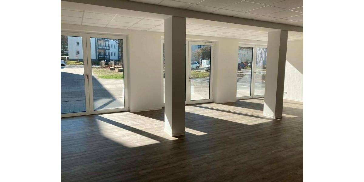 Attraktive Gewerbeeinheit in ruhiger und zentraler Lage zimmer