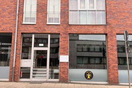 Top-Lage Hattingen: 194 m² Ladenlokal mit Wintergarten – ideal für Gastronomie & Handel zimmer