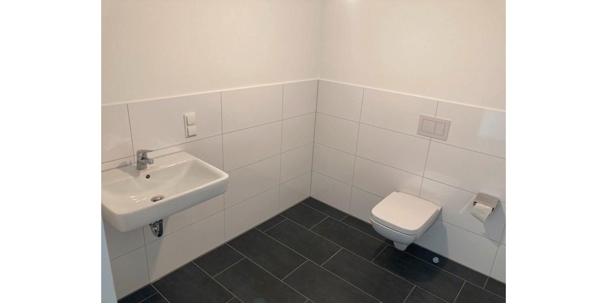 Attraktive Gewerbeeinheit in ruhiger und zentraler Lage zimmer