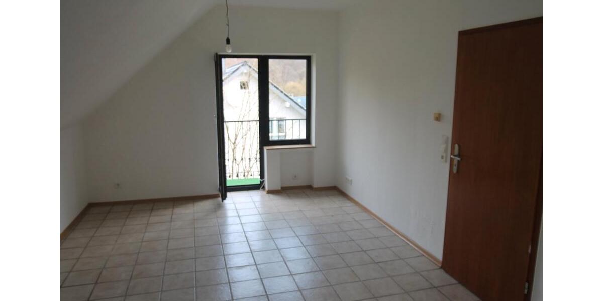 Dachgeschoßwohnung Schalksmühle - 2 Zimmer, 44 m&sup2;, 352&euro; | Angebot:26083871