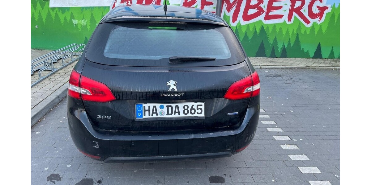 Peugeot 308 224.000 km 4.000 &euro; Hagen 58095