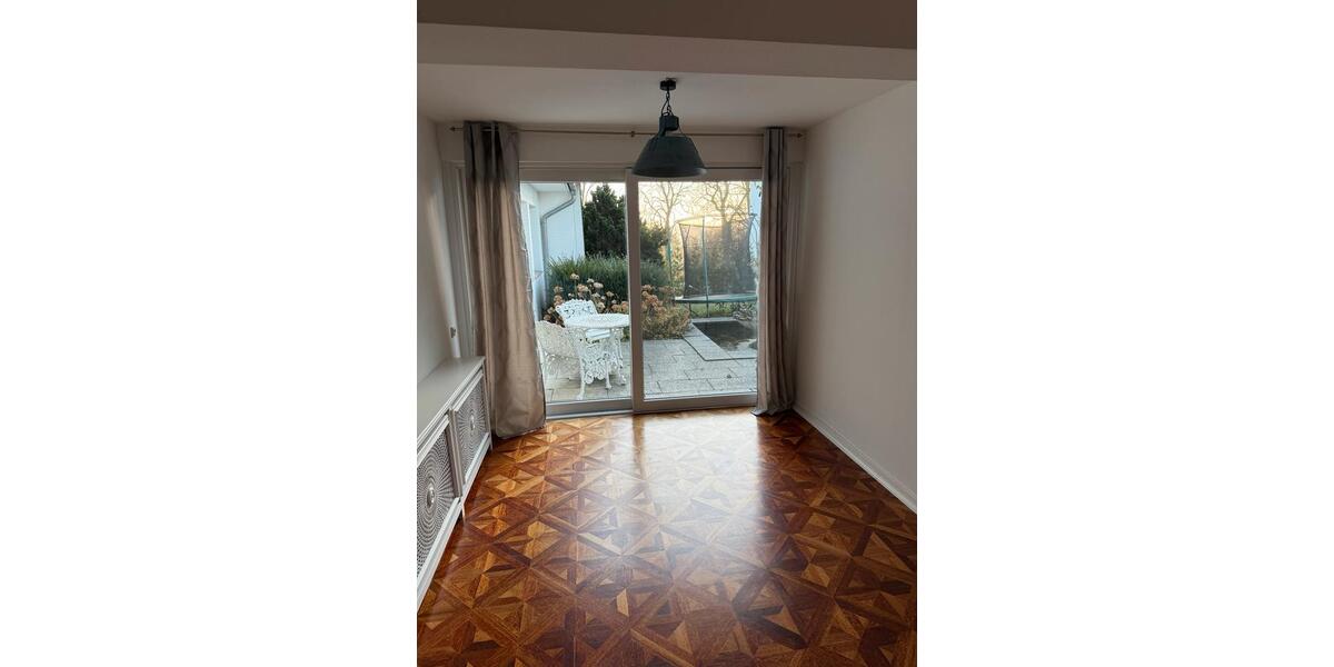 Erdgeschoßwohnung Wuppertal Brill - 4 Zimmer, 174 m&sup2;, 349.000&euro; | Angebot:24352397