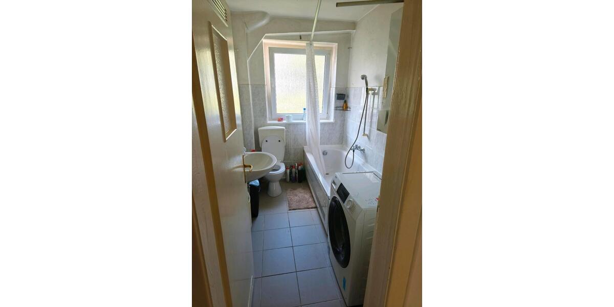 Etagenwohnung Solingen Mitte - 2 Zimmer, 65 m&sup2;, 650&euro; | Angebot:26387860