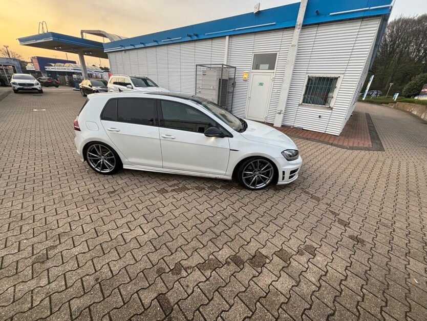VW Golf 140.000 km 26.000 € Remscheid 42853