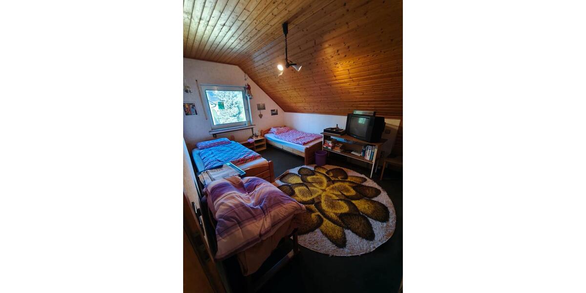 Provisionsfrei - großzügiges Einfamilienhaus mit Einliegerwohnung 8 zimmer