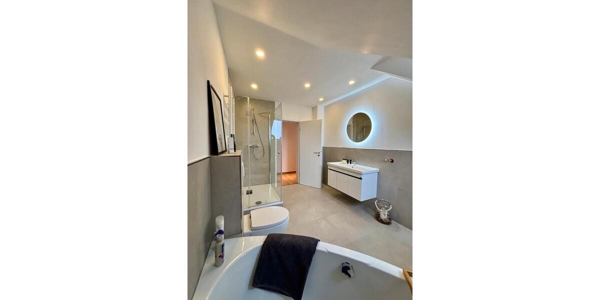 Dachgeschoßwohnung Hagen Hagen-Nord - 3.5 Zimmer, 95 m&sup2;, 139.000&euro; | Angebot:26122125