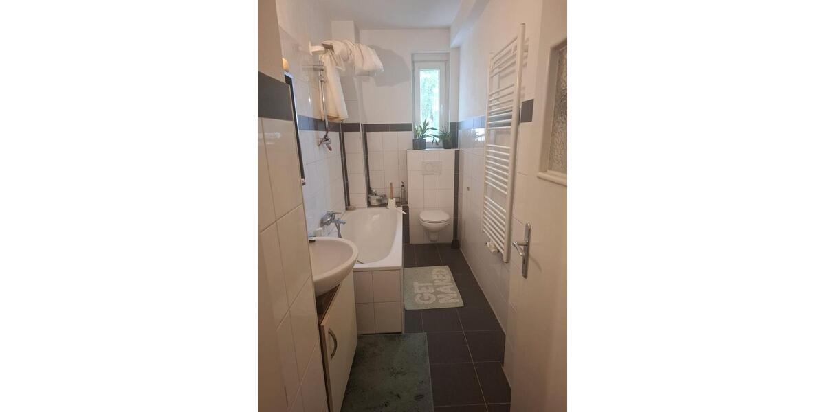 Dachgeschoßwohnung Düsseldorf Oberbilk - 1 Zimmer, 46 m&sup2;, 700&euro; | Angebot:26652879