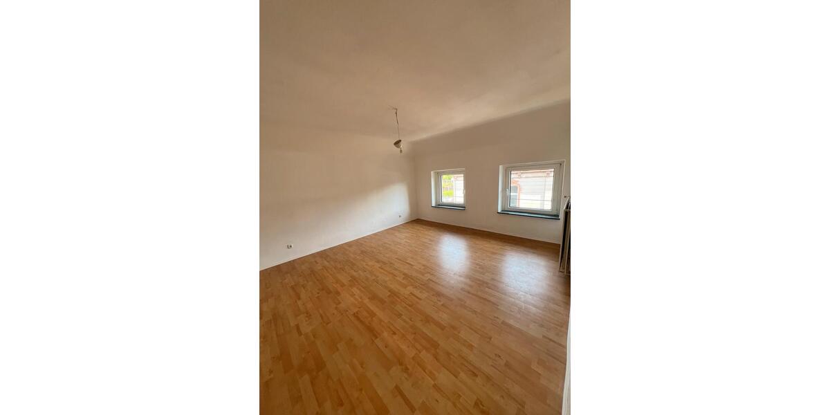 Dachgeschoßwohnung Wuppertal Dornap - 3 Zimmer, 100 m&sup2;, 700&euro; | Angebot:26414550