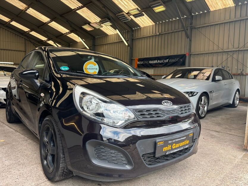 Kia Rio 250.000 km 2.550 € Essen 45139