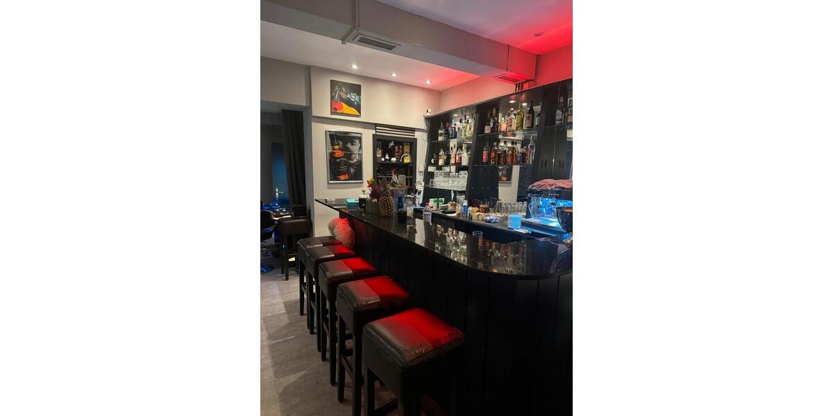 Café-Bar zu vermieten in Düsseldorf zimmer