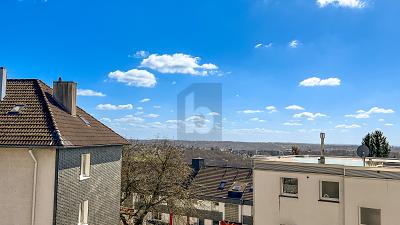 SONNIGE AUSSICHT - SÜDBALKON, AUFZUG & TIEFGARAGE - Etagenwohnung Remscheid | Angebot:26199633