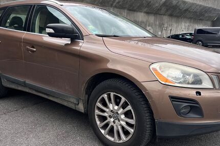 Volvo XC60 337.290 km 3.950 &euro; wuppertal 42285