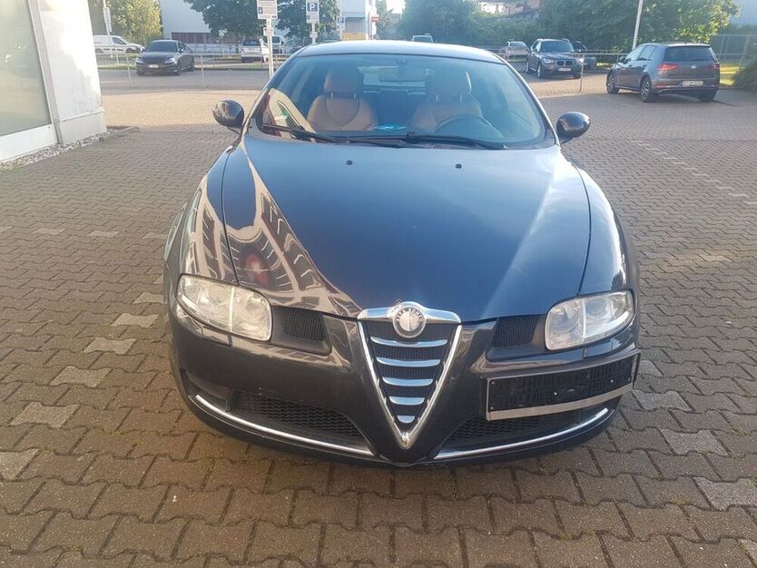 GT