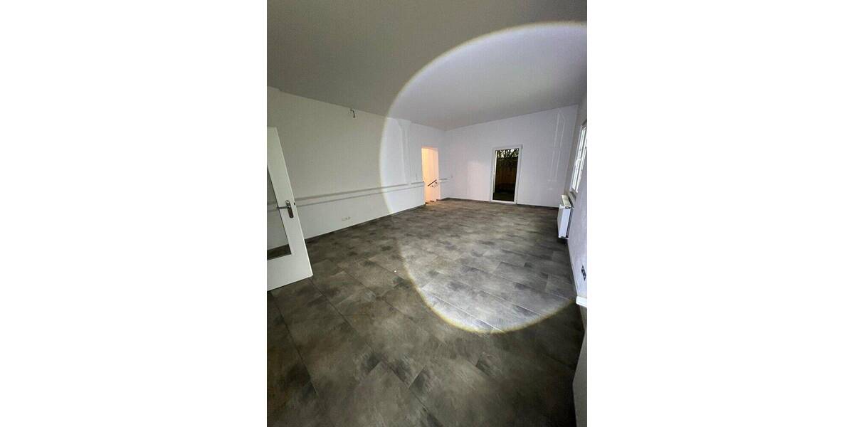 Mehrfamilienhaus, Wohnhaus Wuppertal / Ronsdorf Ronsdorf - 3 Zimmer, 599 m&sup2;, 895.000&euro; | Angebot:26858931