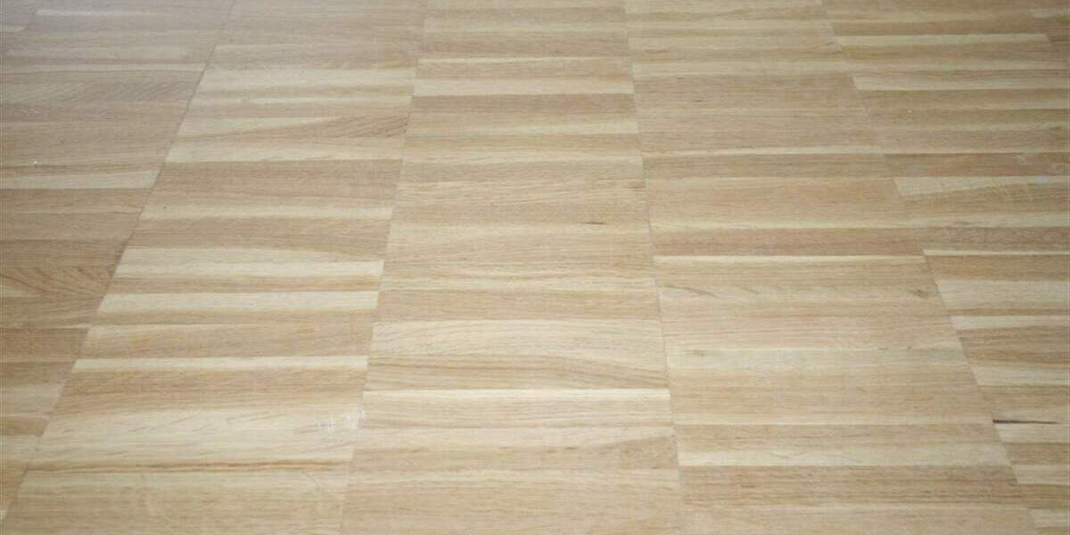 2 Zimmer Erdgeschosswohnung mit großzügigem Wohnambiente, EBK und Terrasse - Duschbad barrierefrei 2 zimmer